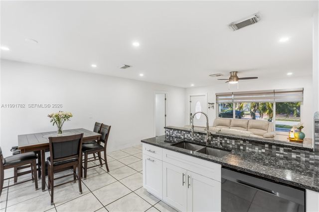 630 NE 23rd Ct, Pompano Beach, FL 33064