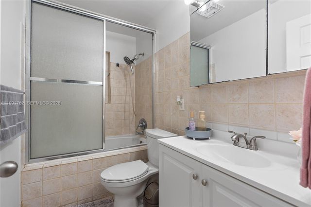 630 NE 23rd Ct, Pompano Beach, FL 33064