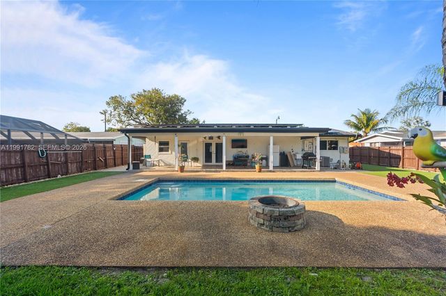 630 NE 23rd Ct, Pompano Beach, FL 33064