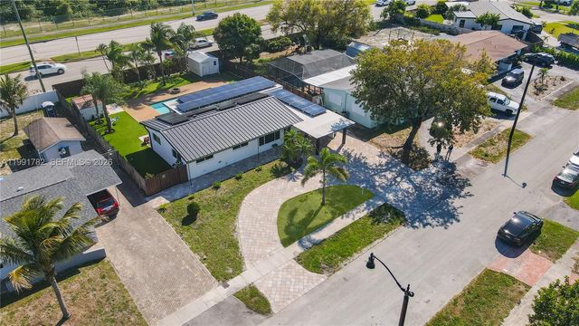 630 NE 23rd Ct, Pompano Beach, FL 33064