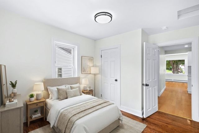 90 W Carpenter St, Attleboro, MA 02703