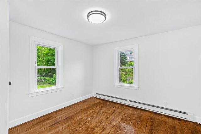 90 W Carpenter St, Attleboro, MA 02703