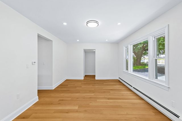 90 W Carpenter St, Attleboro, MA 02703