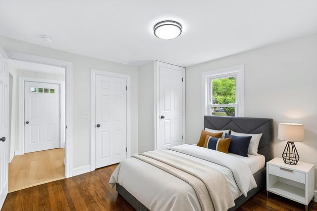 90 W Carpenter St, Attleboro, MA 02703