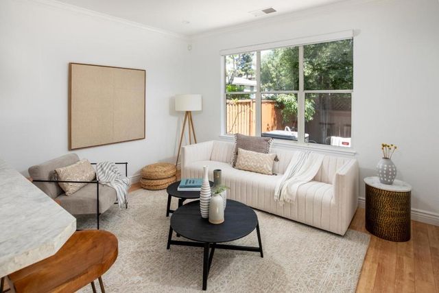 119 Concord Circle, Mountain View, CA 94040