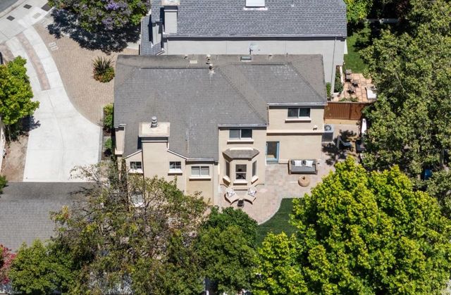 119 Concord Circle, Mountain View, CA 94040