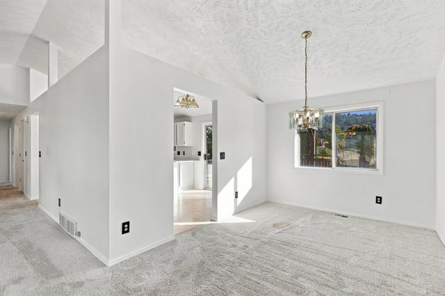 9104 N Farmdale St, Spokane, WA 99208