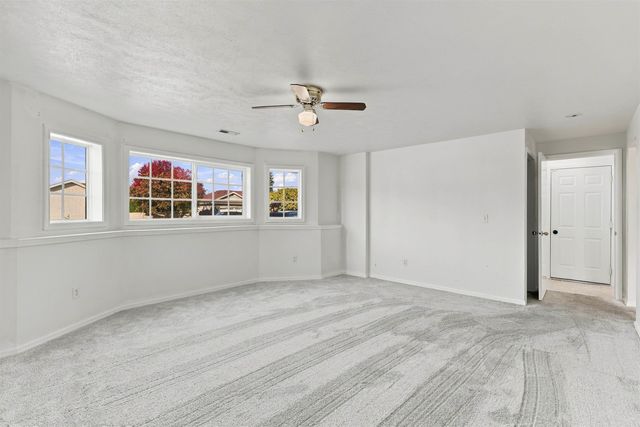 9104 N Farmdale St, Spokane, WA 99208
