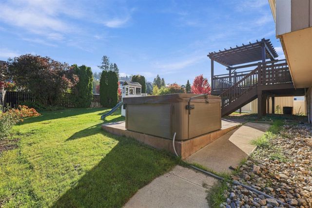 9104 N Farmdale St, Spokane, WA 99208