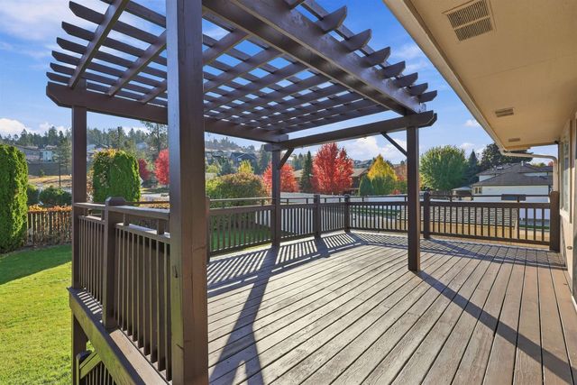 9104 N Farmdale St, Spokane, WA 99208