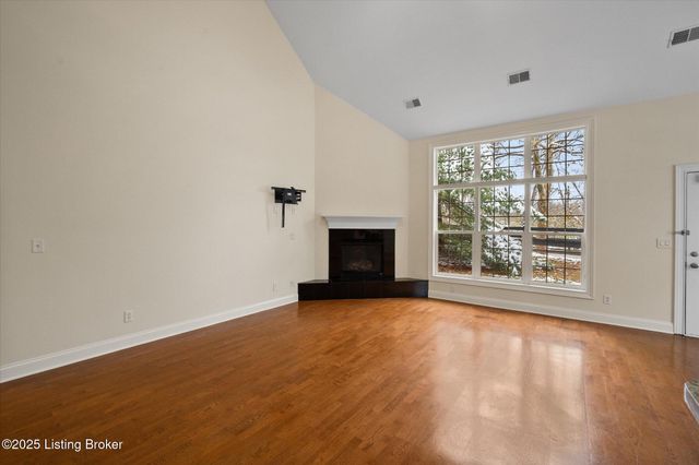 4107 Nicholas Roy Ct, Prospect, KY 40059