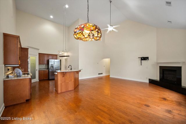 4107 Nicholas Roy Ct, Prospect, KY 40059