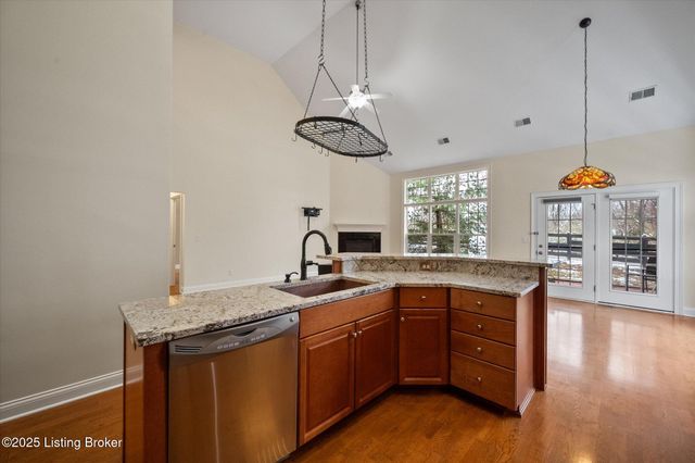 4107 Nicholas Roy Ct, Prospect, KY 40059