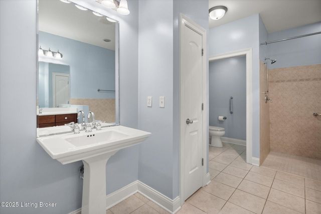 4107 Nicholas Roy Ct, Prospect, KY 40059