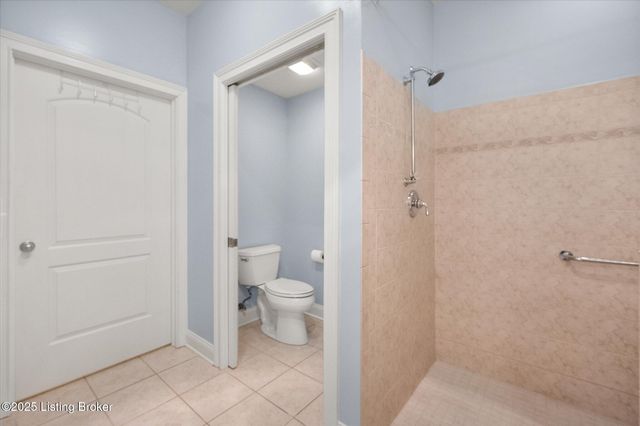 4107 Nicholas Roy Ct, Prospect, KY 40059