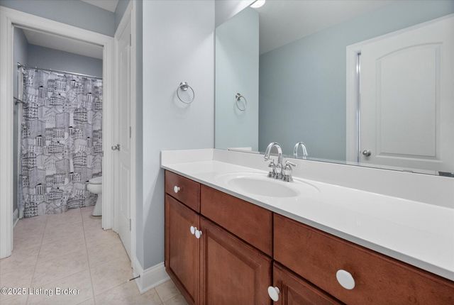 4107 Nicholas Roy Ct, Prospect, KY 40059