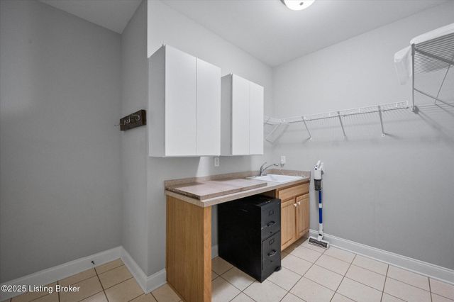 4107 Nicholas Roy Ct, Prospect, KY 40059