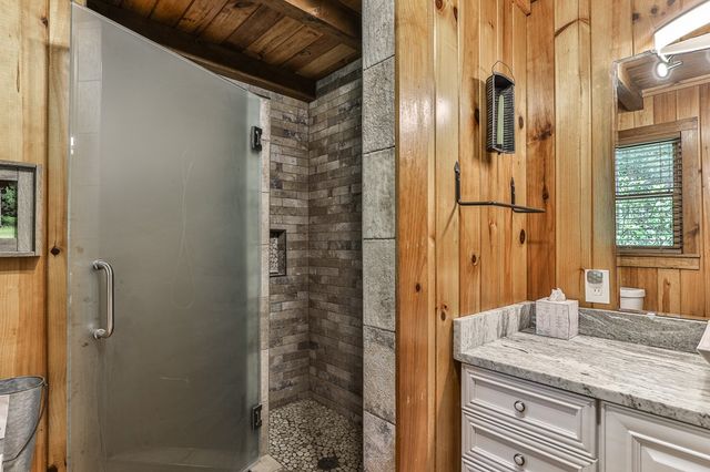 141 Barnes Creek Drive, Ellijay, GA 30540