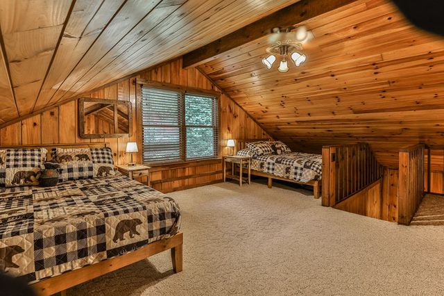 141 Barnes Creek Drive, Ellijay, GA 30540