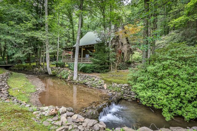 141 Barnes Creek Drive, Ellijay, GA 30540