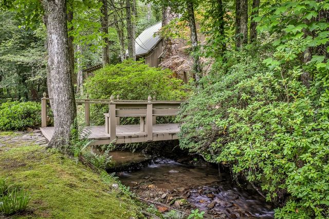 141 Barnes Creek Drive, Ellijay, GA 30540