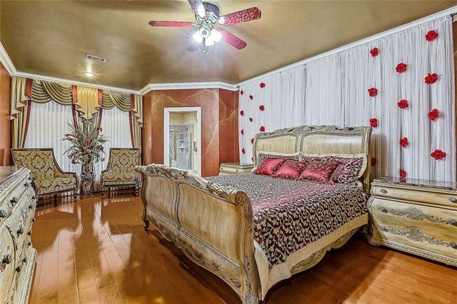 10025 Dianella LN, Austin, TX 78759