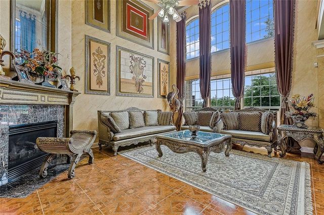 10025 Dianella LN, Austin, TX 78759