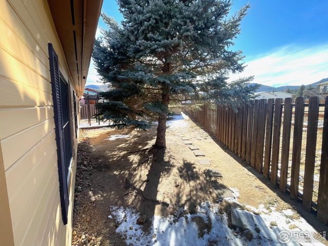 1008 Fairway Ln, Estes Park, CO 80517