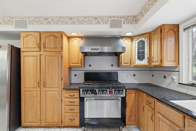 176 Barker Street, Mount Kisco, NY 10549