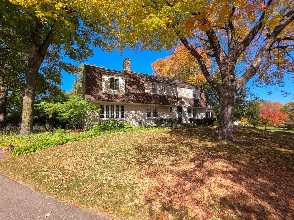 435 Far Hill Road, Wayzata, MN 55391 — photo 2