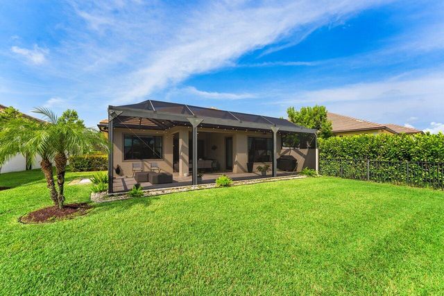 9131 Grand Prix Lane, Boynton Beach, FL 33472