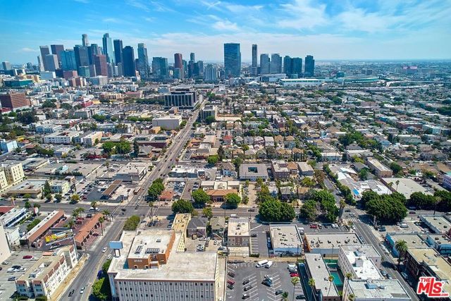 1020 S Westlake Avenue, Los Angeles, CA 90006