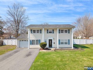 8 Curtis Drive, Lincoln Park Borough, NJ 07035