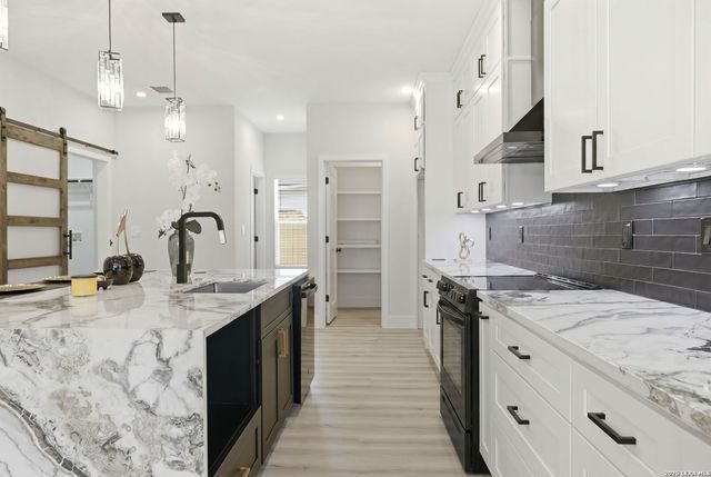 1210 Lynx Bend, San Antonio, TX 78251