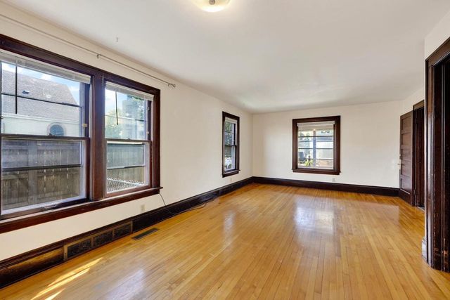 17 N 7th Street, Madison, WI 53704