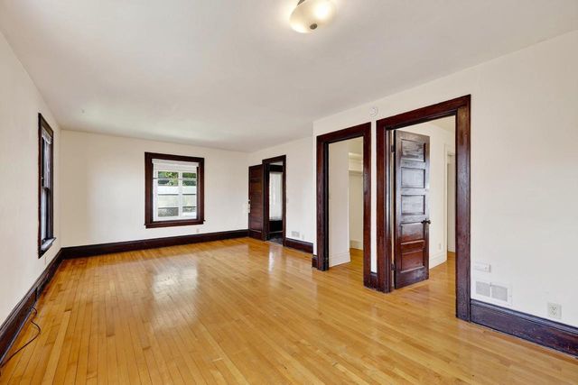 17 N 7th Street, Madison, WI 53704