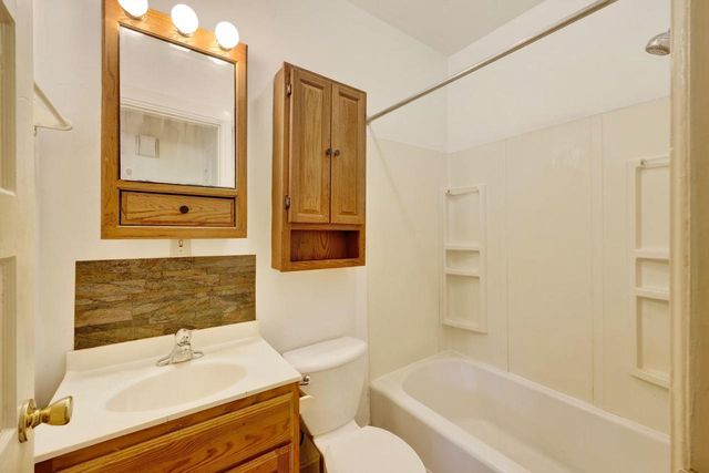 17 N 7th Street, Madison, WI 53704
