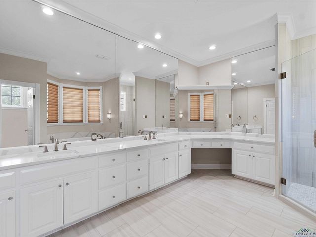 5249 Rosborough Springs Rd, Marshall, TX 75672