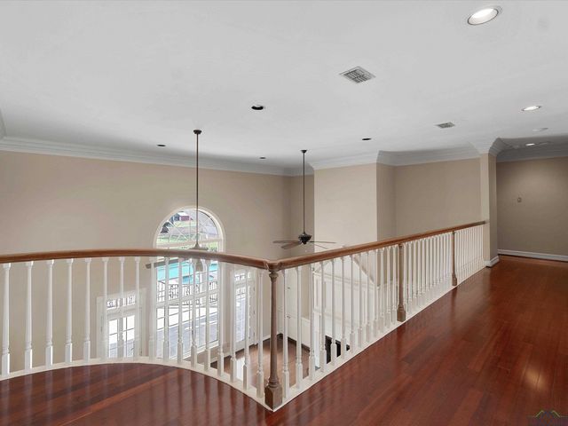 5249 Rosborough Springs Rd, Marshall, TX 75672