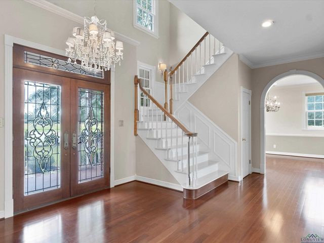 5249 Rosborough Springs Rd, Marshall, TX 75672