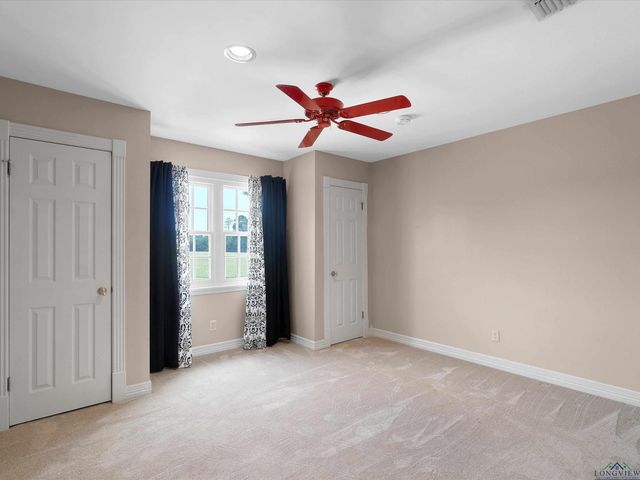 5249 Rosborough Springs Rd, Marshall, TX 75672