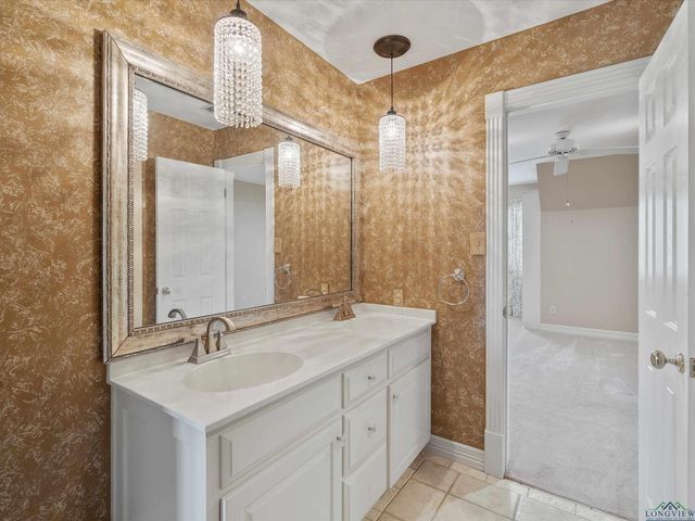 5249 Rosborough Springs Rd, Marshall, TX 75672