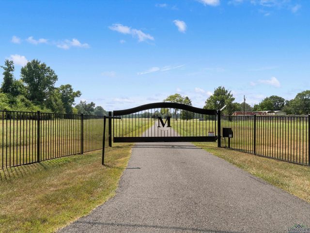 5249 Rosborough Springs Rd, Marshall, TX 75672