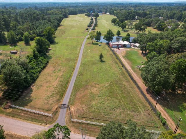 5249 Rosborough Springs Rd, Marshall, TX 75672