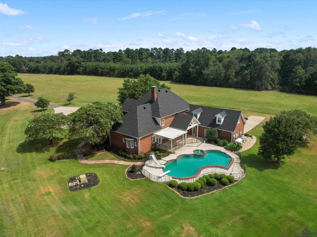5249 Rosborough Springs Rd, Marshall, TX 75672
