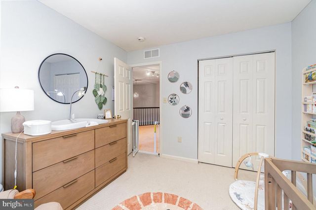 461 WAVERLY WOODS DR, Harrisburg, PA 17110