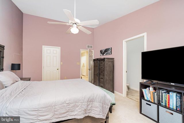 461 WAVERLY WOODS DR, Harrisburg, PA 17110