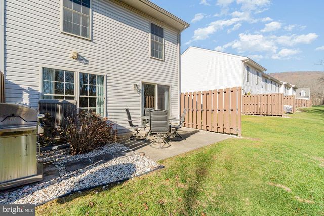 461 WAVERLY WOODS DR, Harrisburg, PA 17110