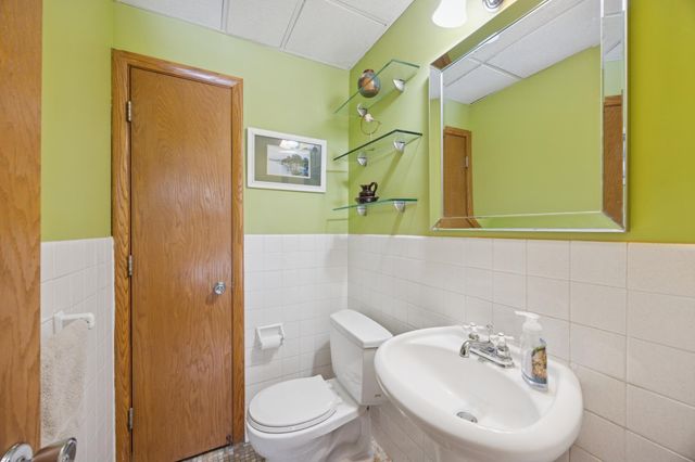 1494 21st Avenue NW 4, New Brighton, MN 55112