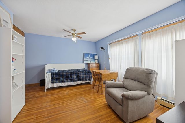 1494 21st Avenue NW 4, New Brighton, MN 55112